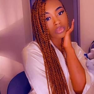 Meet your Posher, Jasmine